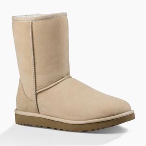UGG Classic Short Boot in Sand